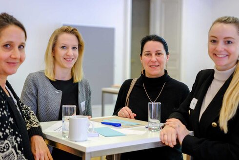 (c) OVE/Kotal OVE Fem-Neujahrsfrüchstück