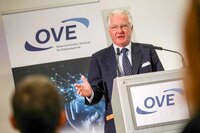 OVE-Präsident Kari Kapsch eröffnet den OVE Innovation Day 2022
