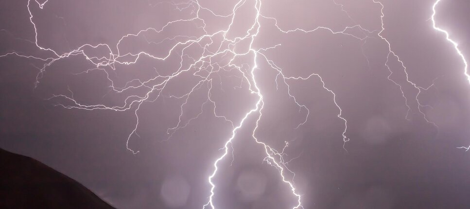 Blitze am Himmel