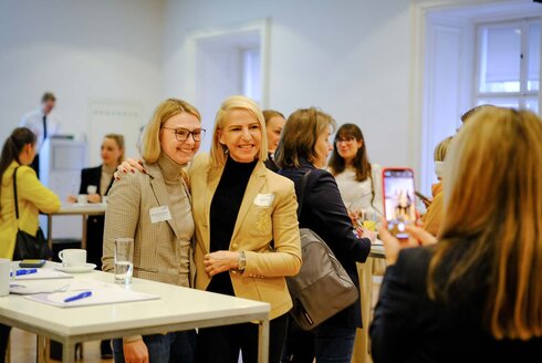(c) OVE/Kotal Katharina Liebert-Haselberger und Ulrike Haslauer