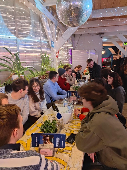 Weihnachtsfeier OVE Young Engineers 2025 Feiern 2