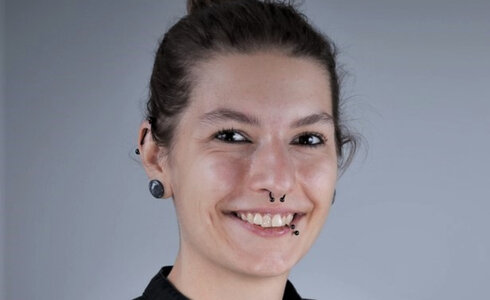 Porträtfoto Mina Schütz