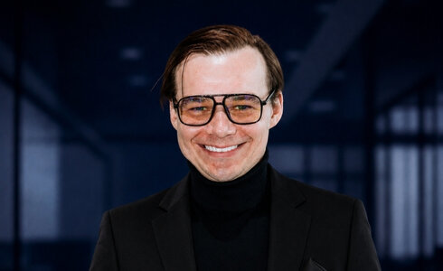 Porträtfoto Adrian Stelmach