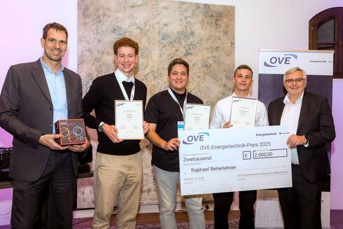 Verleihung des OVE-Energietechnik-Preises 2025 an die Gewinner.