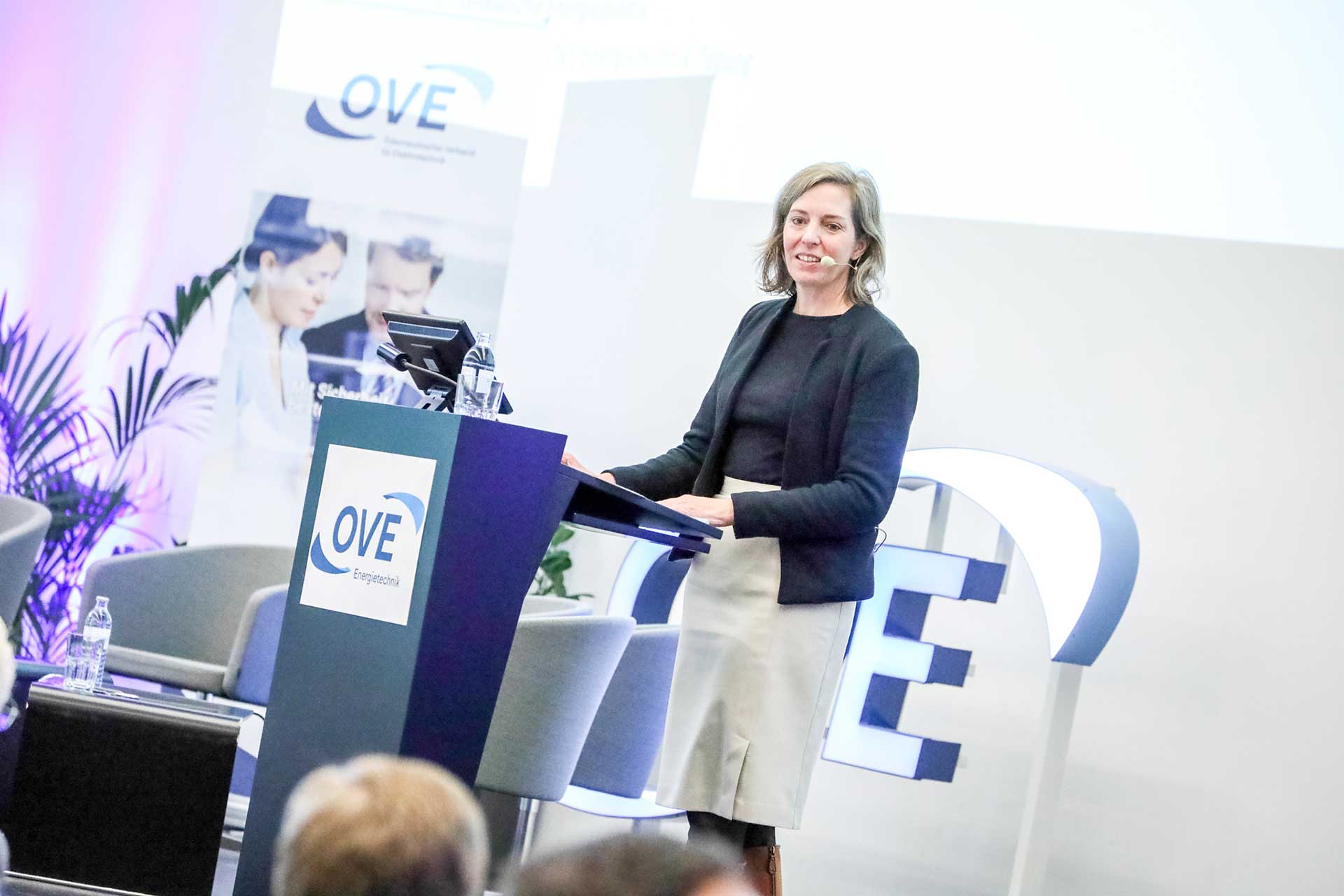 Ein Blick in die Energiezukunft: Höhepunkte der OVE-Energietechnik ...